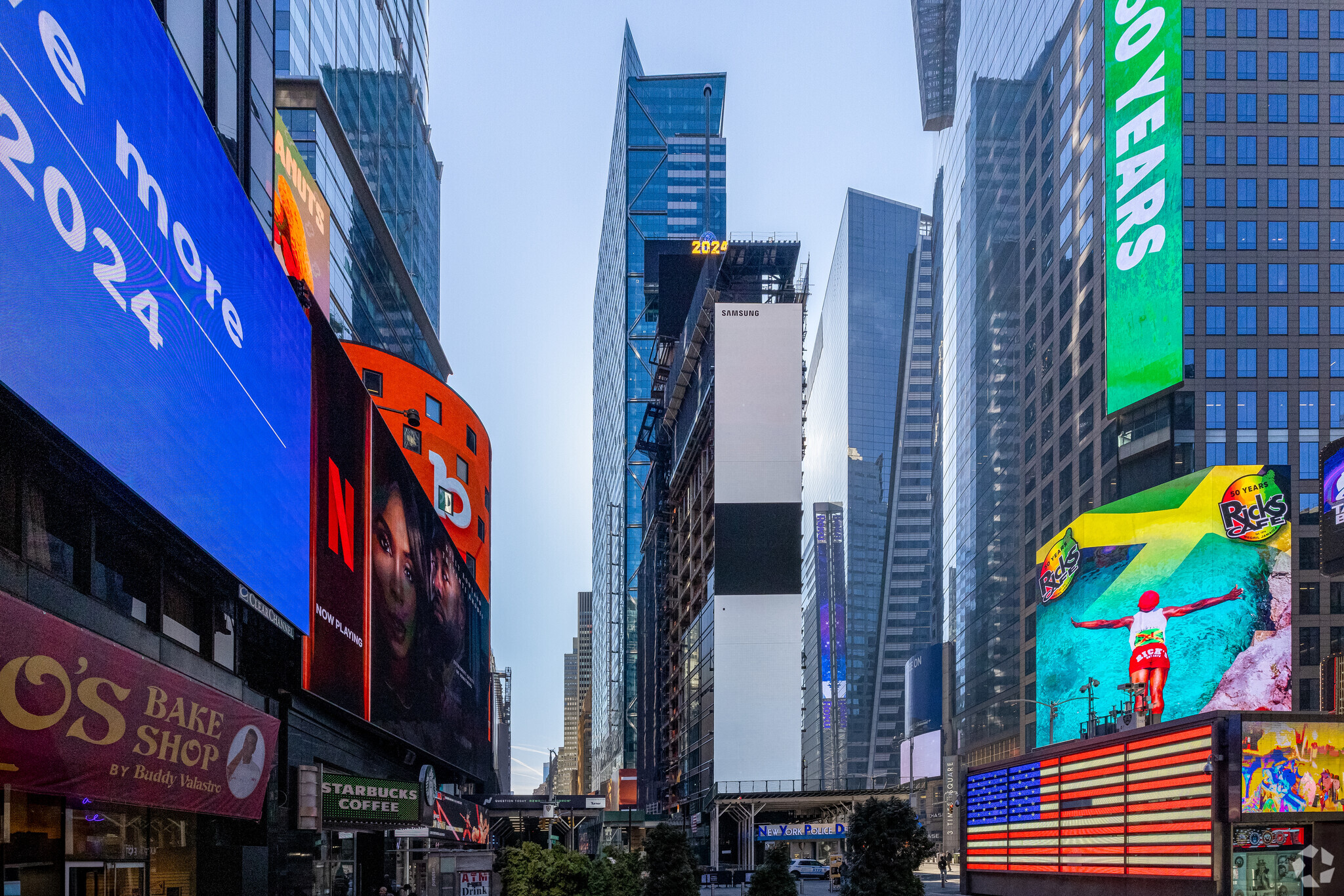 7 Times Sq, New York, NY for Rent