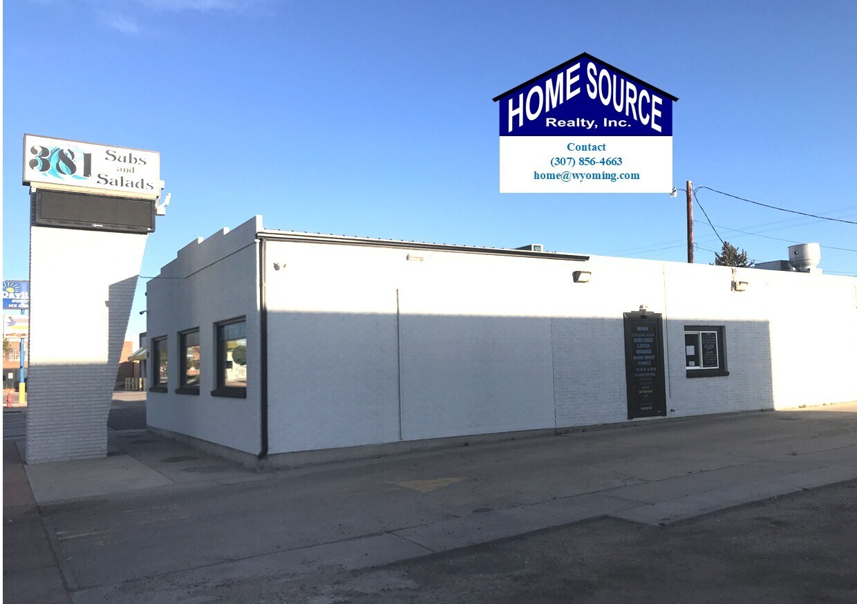 702 E Main St, Riverton, WY for Sale