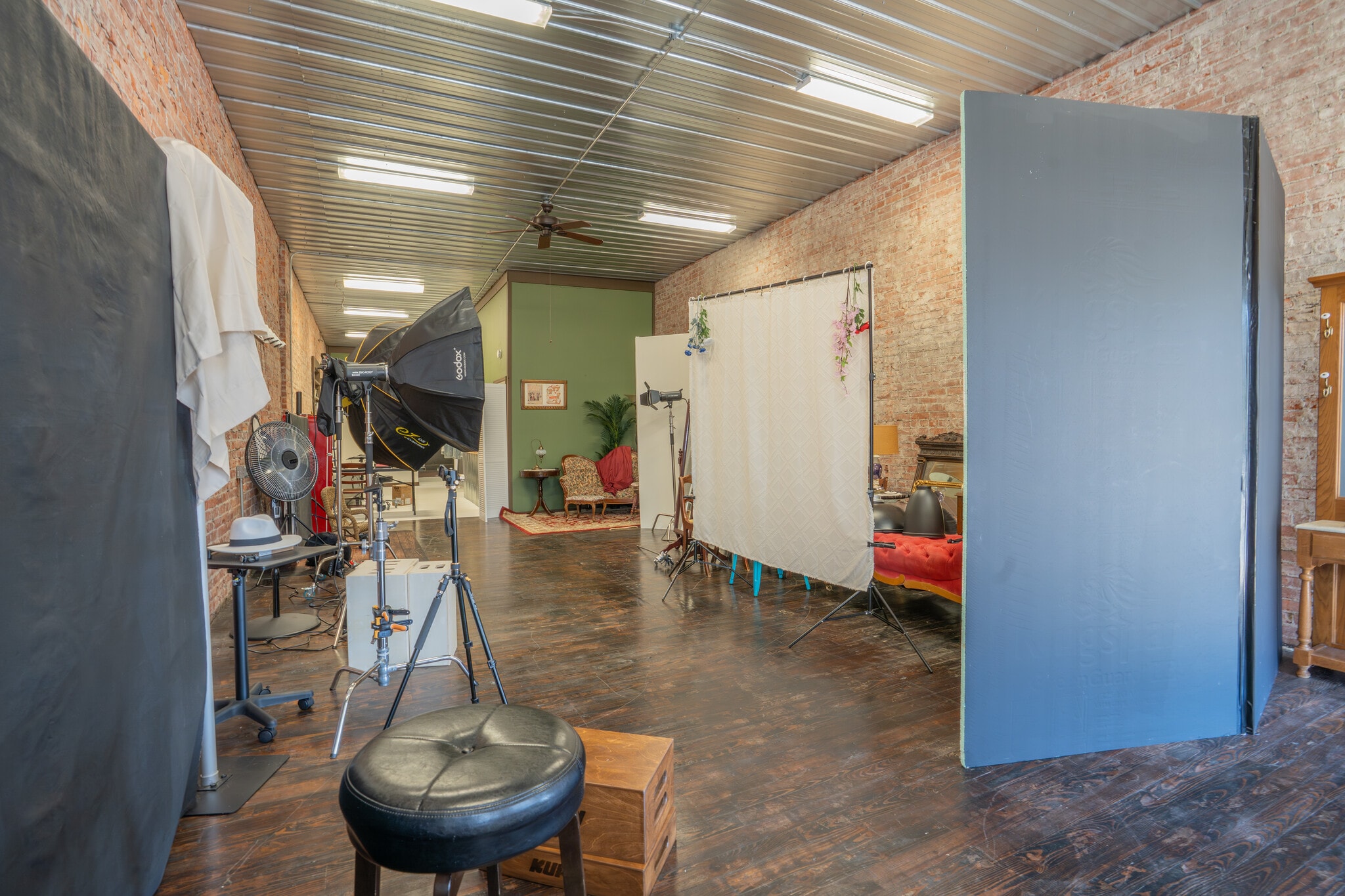 207 S Railroad St, Brookston, IN for Sale