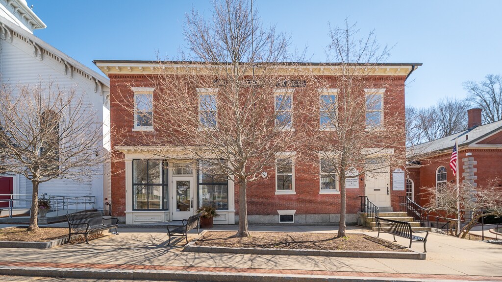 29 N Main St, Ipswich, MA for Sale