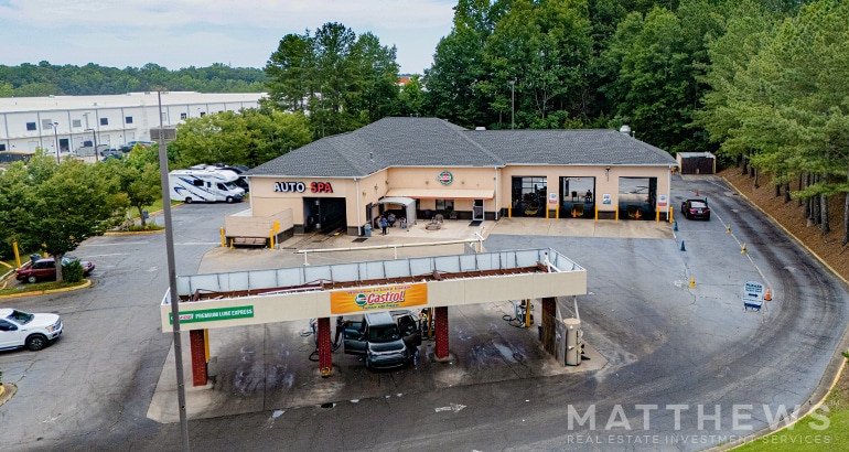 5015 Lanier Islands Pky, Buford, GA for Sale