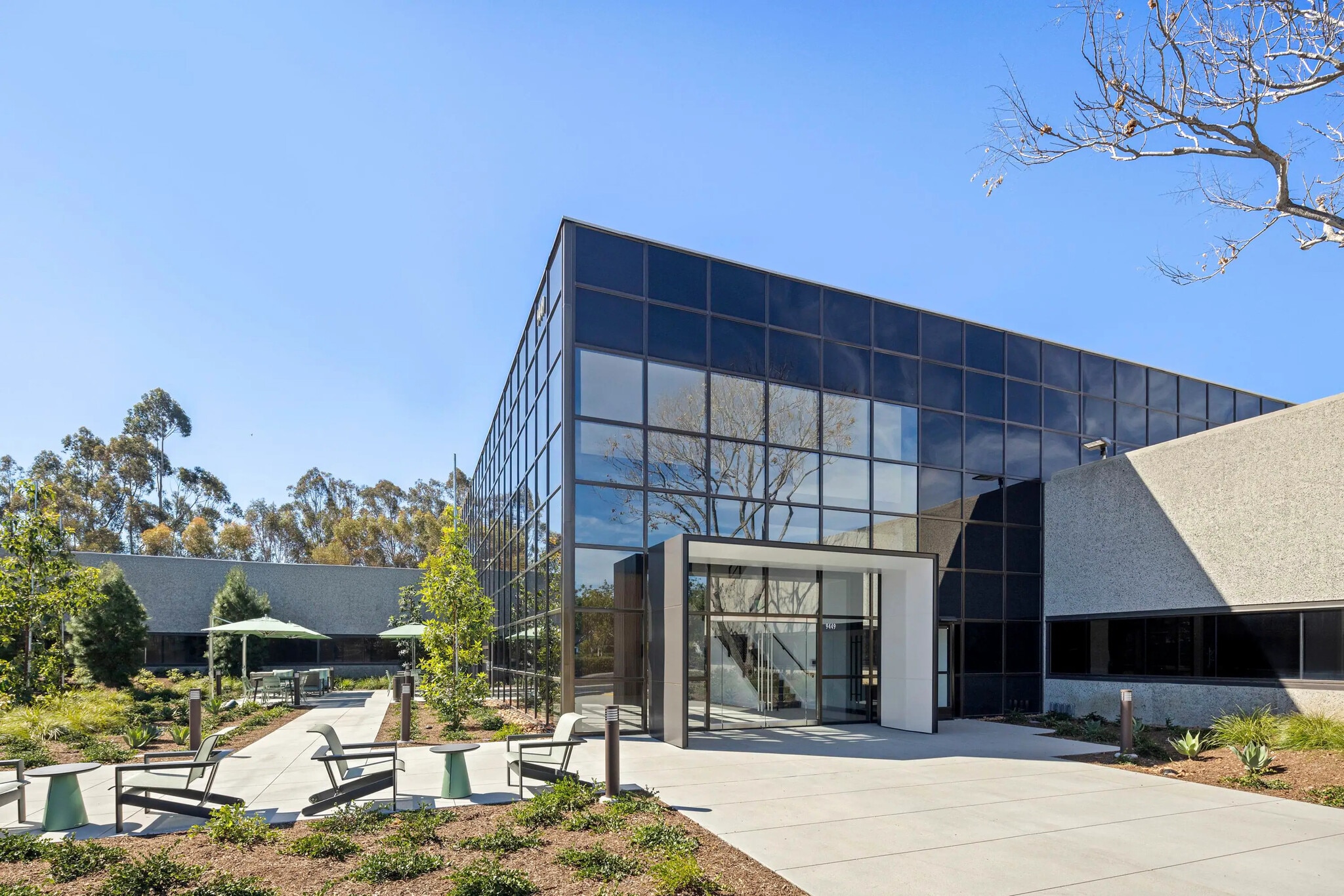 9449 Carroll Park Dr, San Diego, CA for Rent