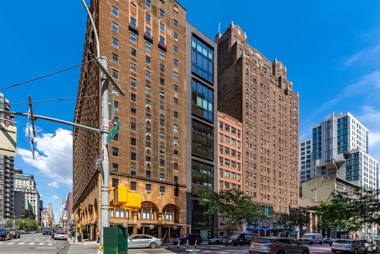 139 E 23rd St, New York, NY for Sale