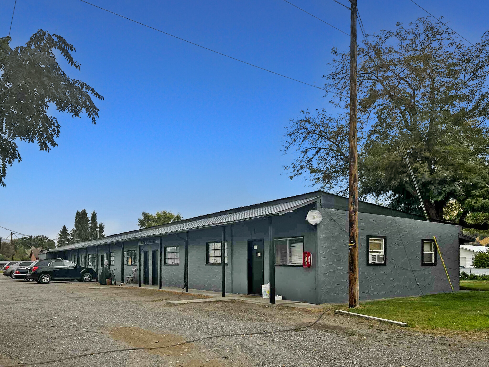 616 Columbia Ave, Bridgeport, WA for Sale