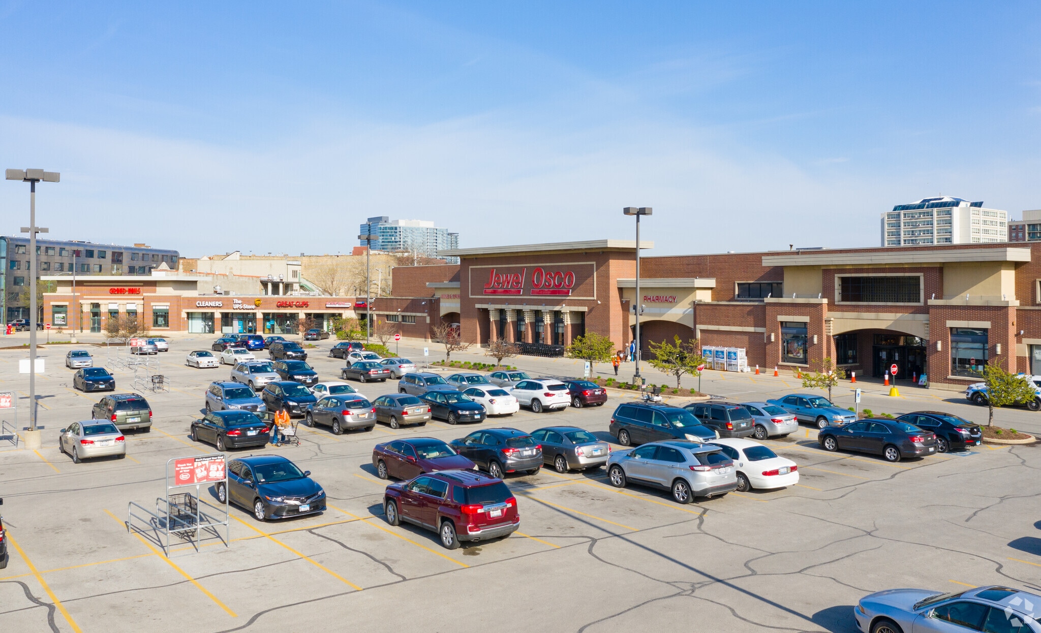 424 W Division St, Chicago, IL for Rent