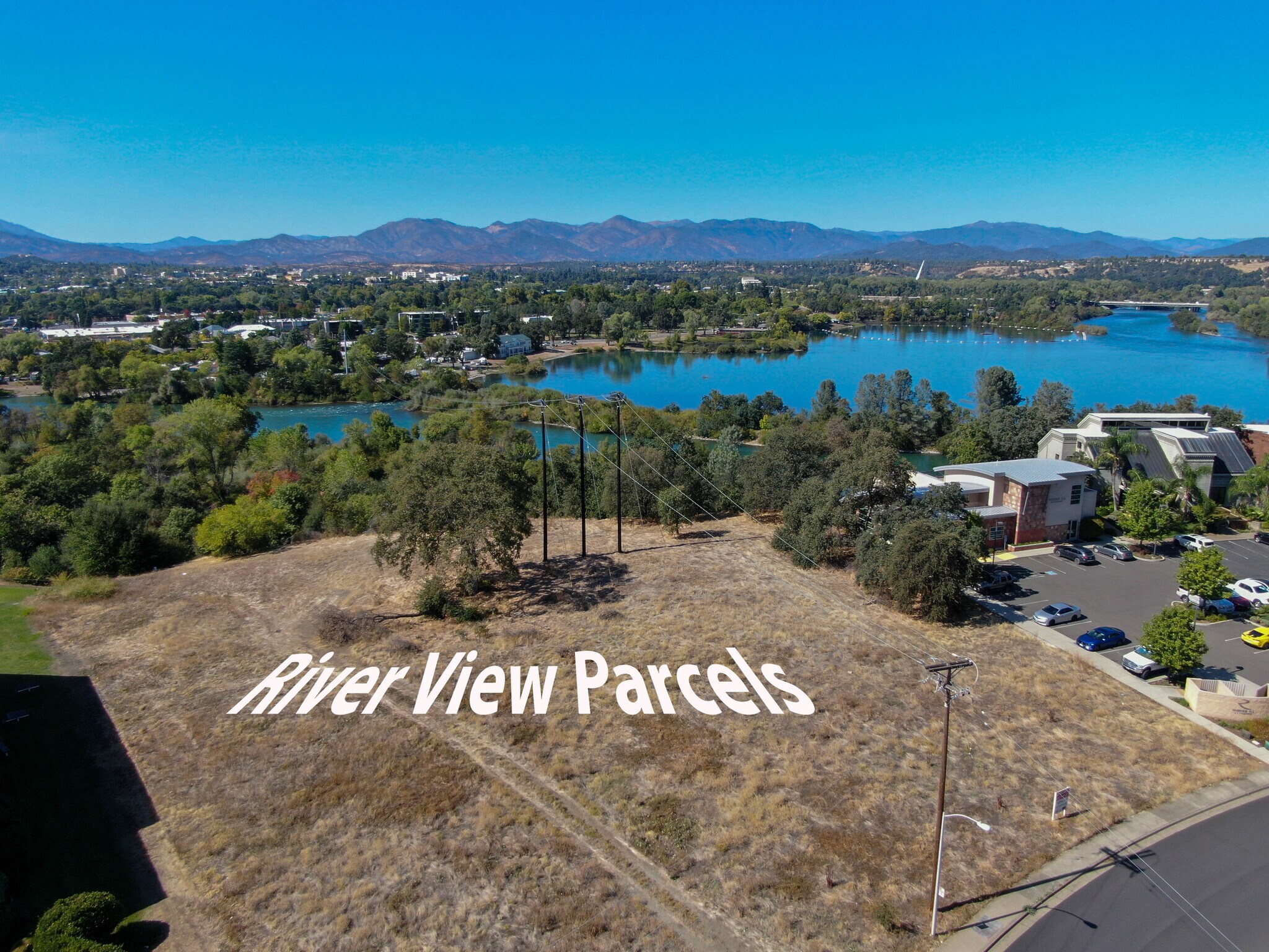 332 Knollcrest Dr, Redding, CA for Sale