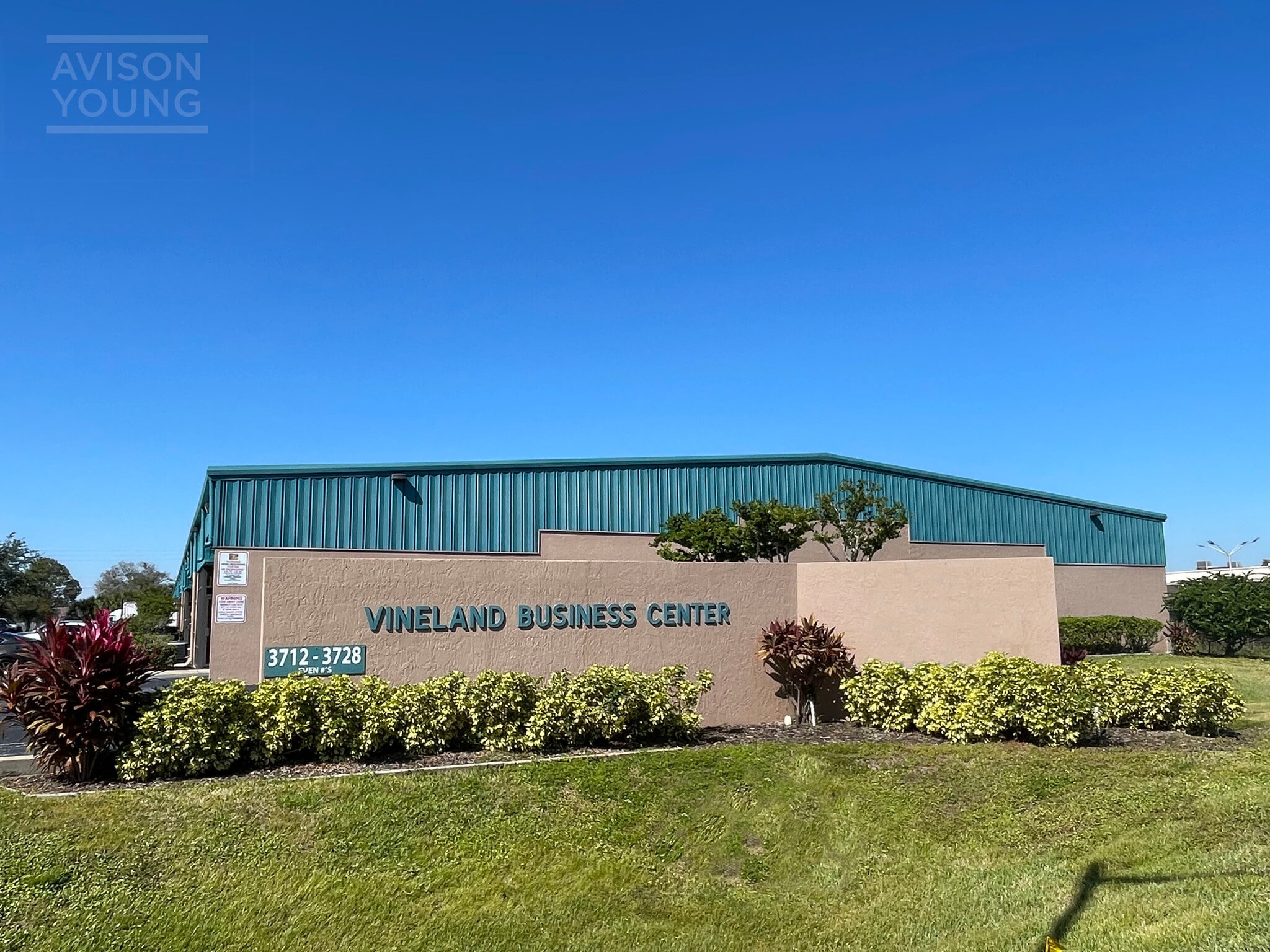 3712-3728 Vineland Rd, Orlando, FL for Rent