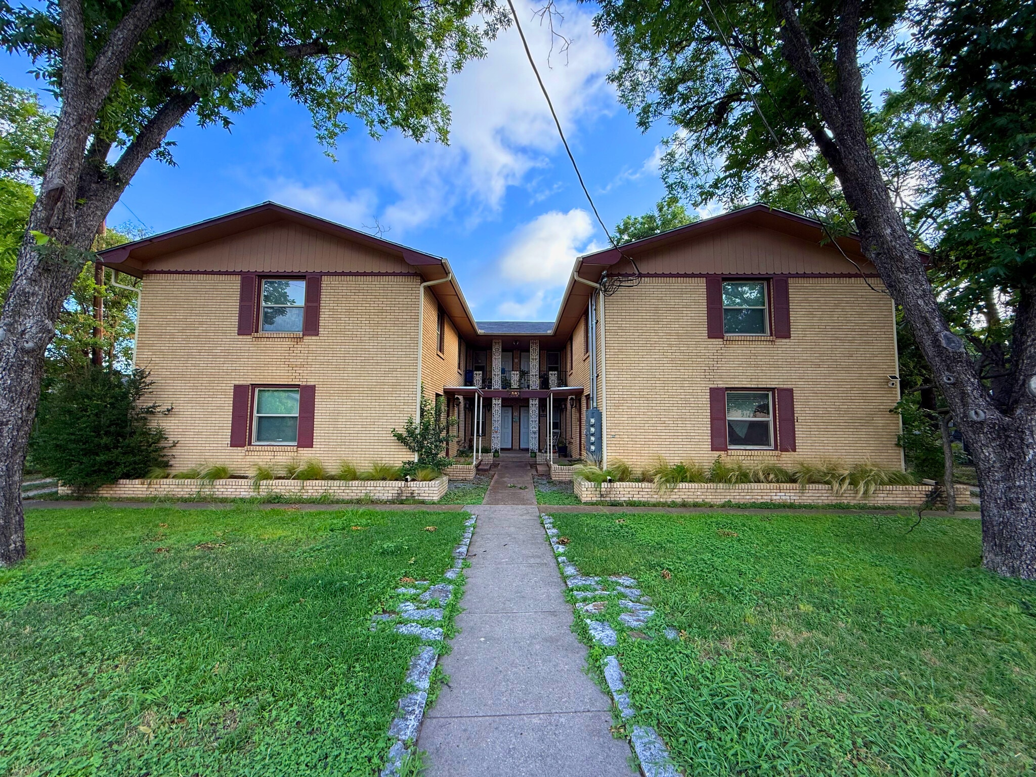 307 W 4th St, Irving, TX for Sale