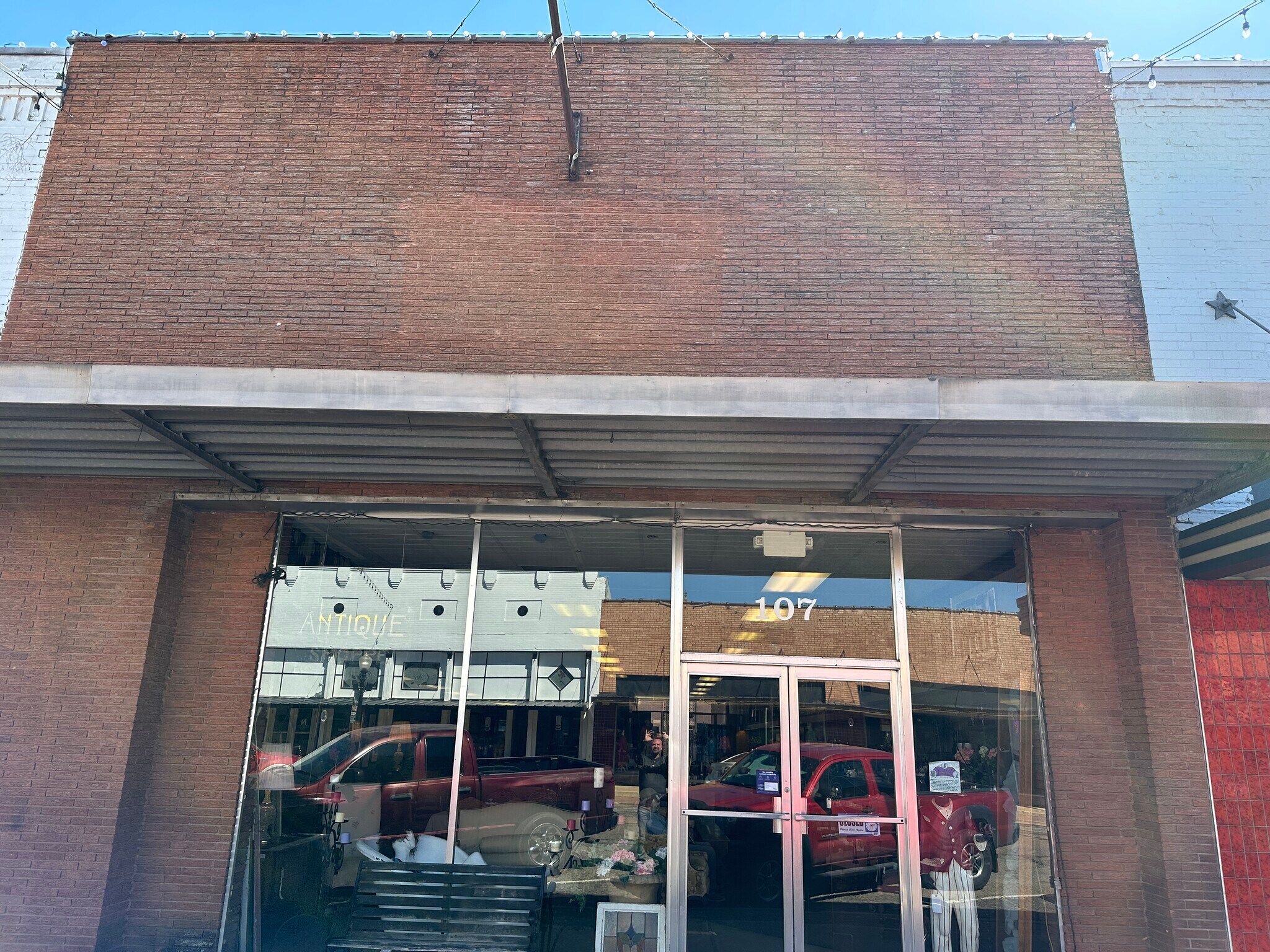 107 Jefferson St, Pittsburg, TX for Sale