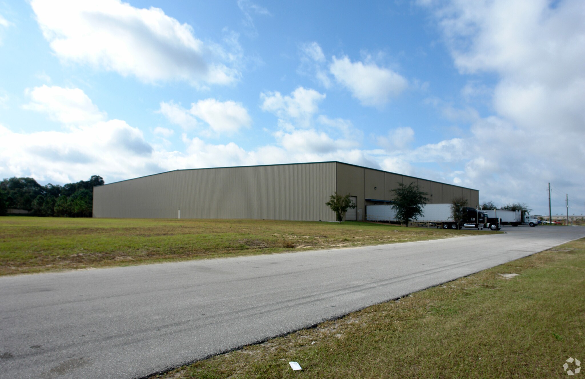 1900 SW 38th Ave Ocala, FL 34474 Industrial Property for Lease on