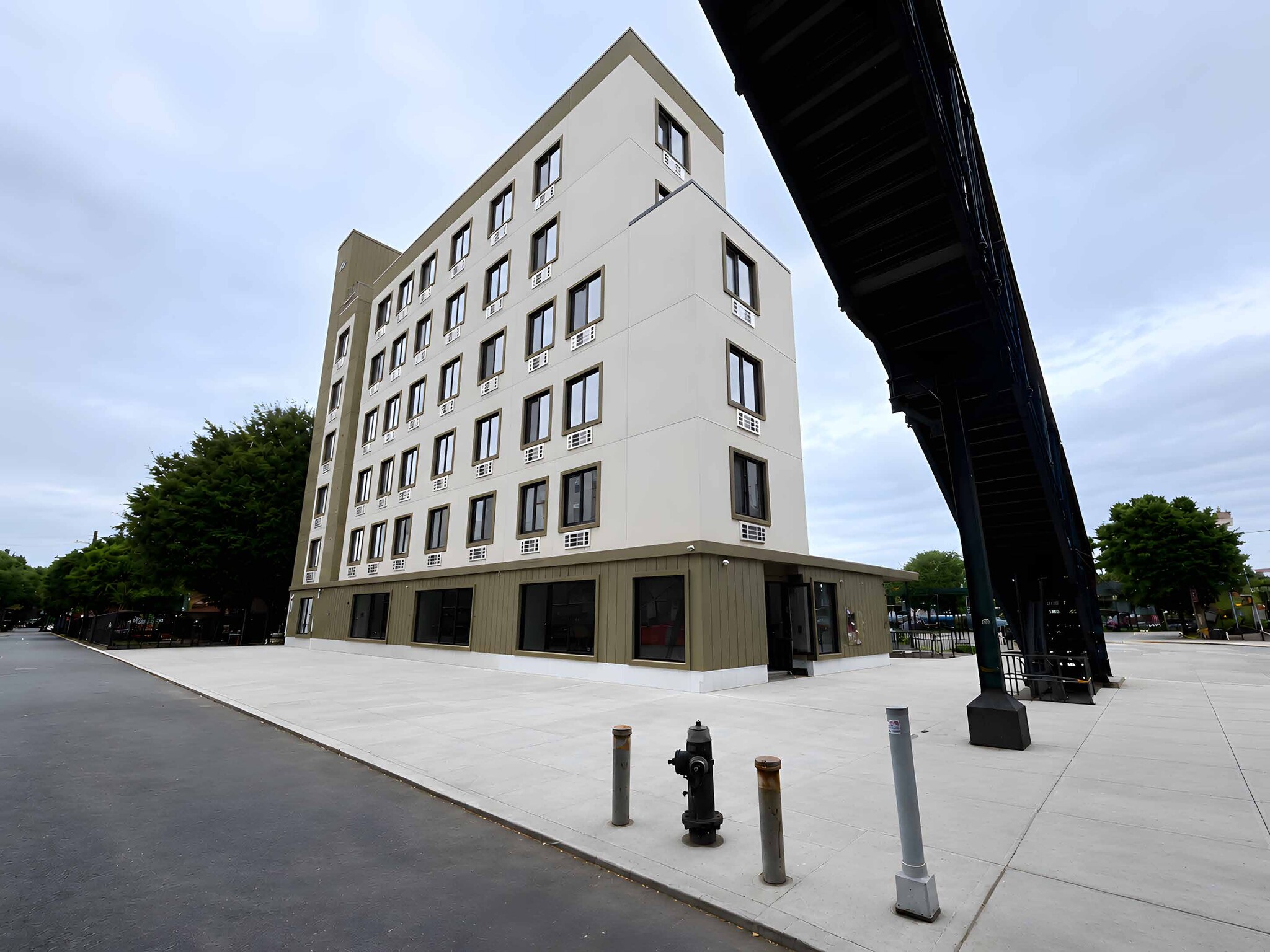 1283 Southern Blvd, Bronx, NY for Rent