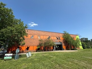 Minnetonka, MN Freestanding - 6133 Baker Rd