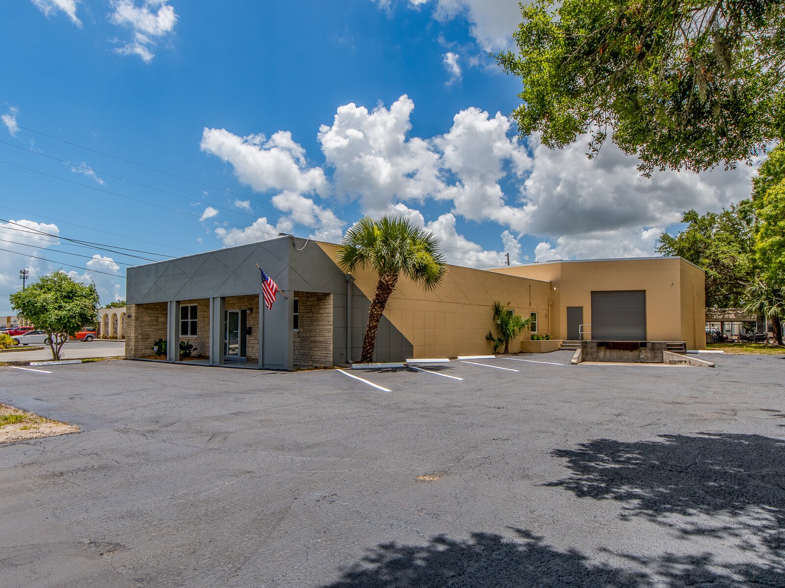 2051 Range Rd, Clearwater, FL for Rent