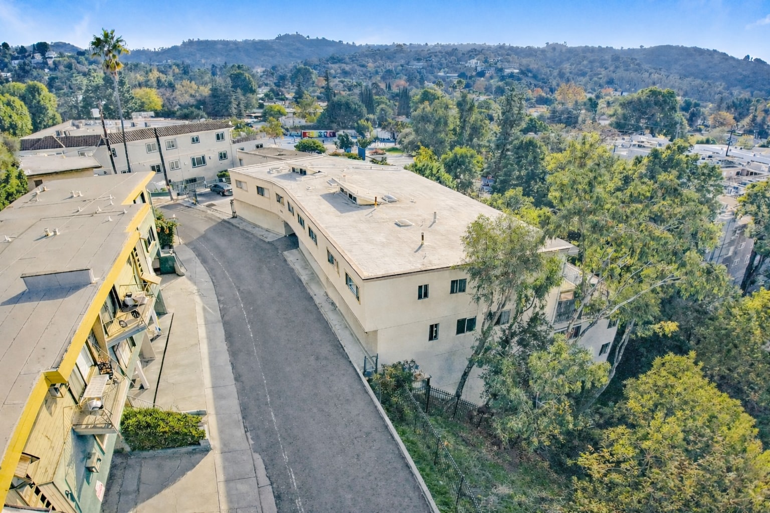 11975 Laurelwood Dr, Studio City, CA for Sale
