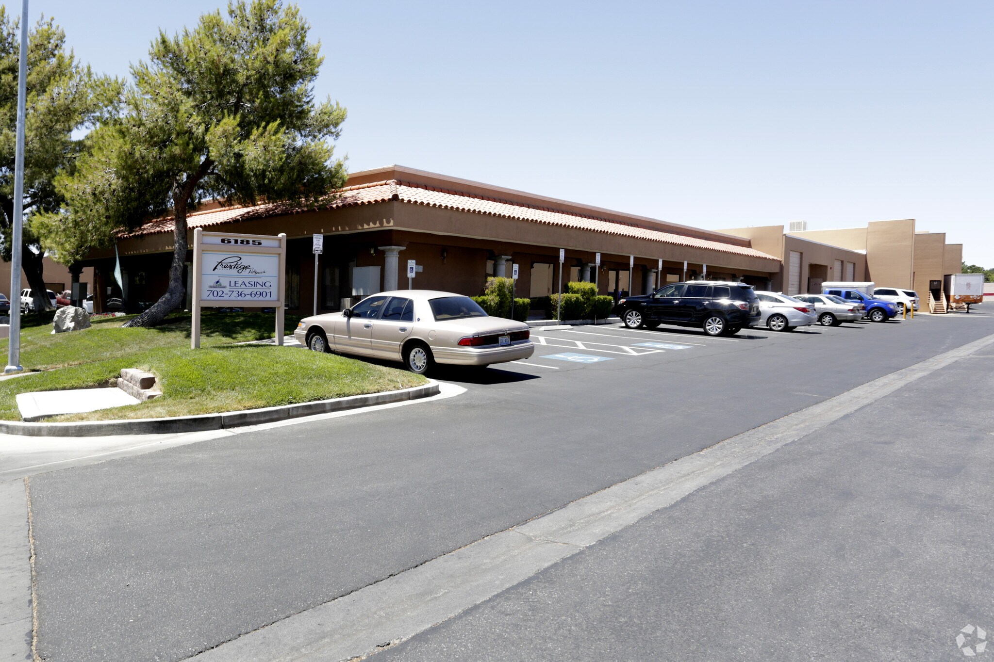 6185 Harrison Dr, Las Vegas, NV for Rent