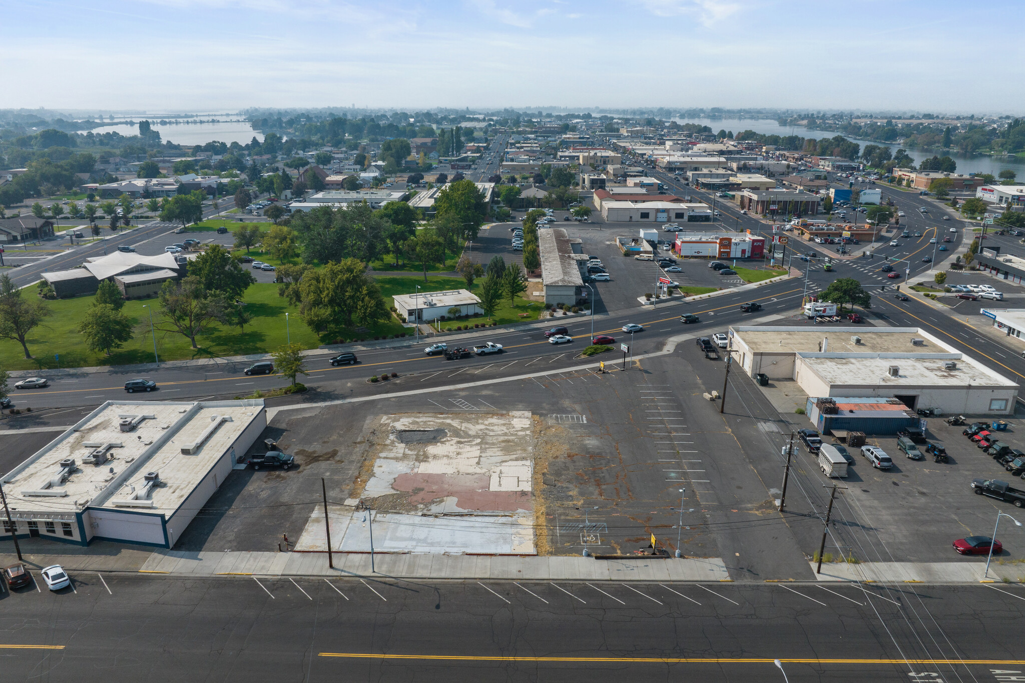 323 S Pioneer Way, Moses Lake, WA for Rent