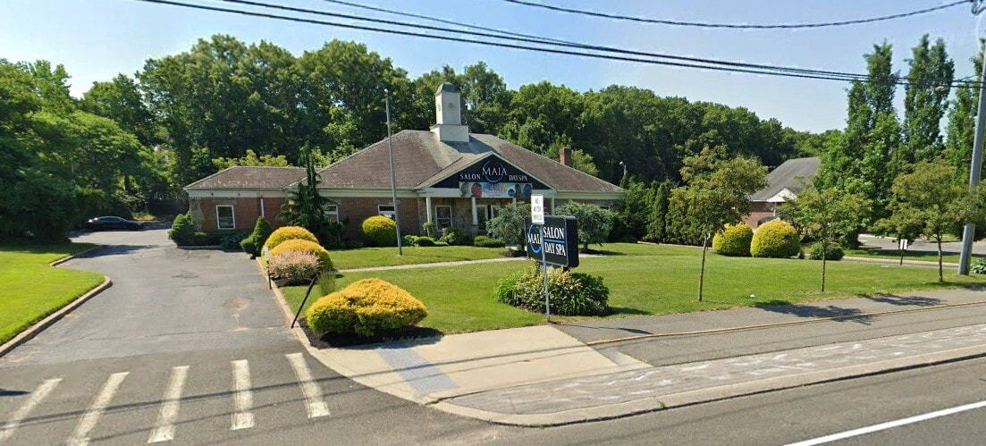 725 Smithtown Byp, Smithtown, NY for Sale