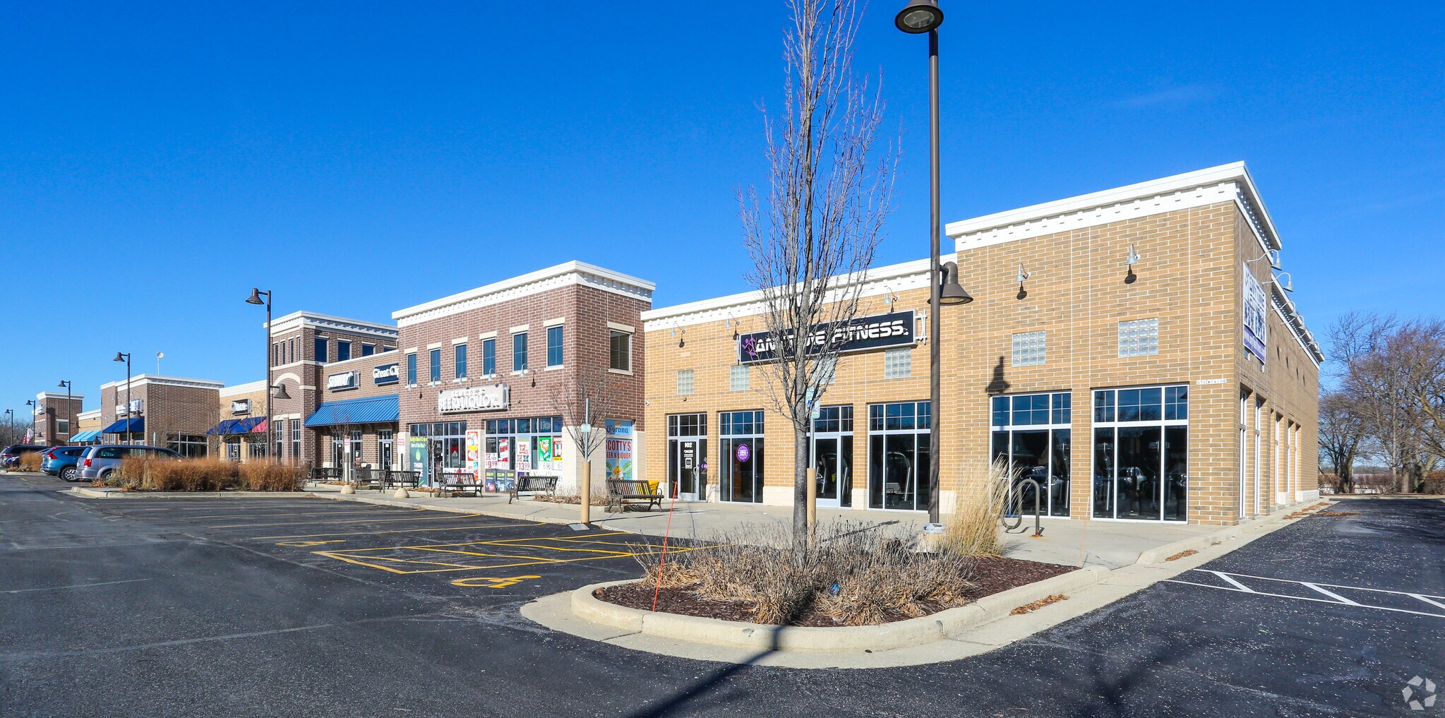 N56W14108 Silver Spring Dr, Menomonee Falls, WI for Rent