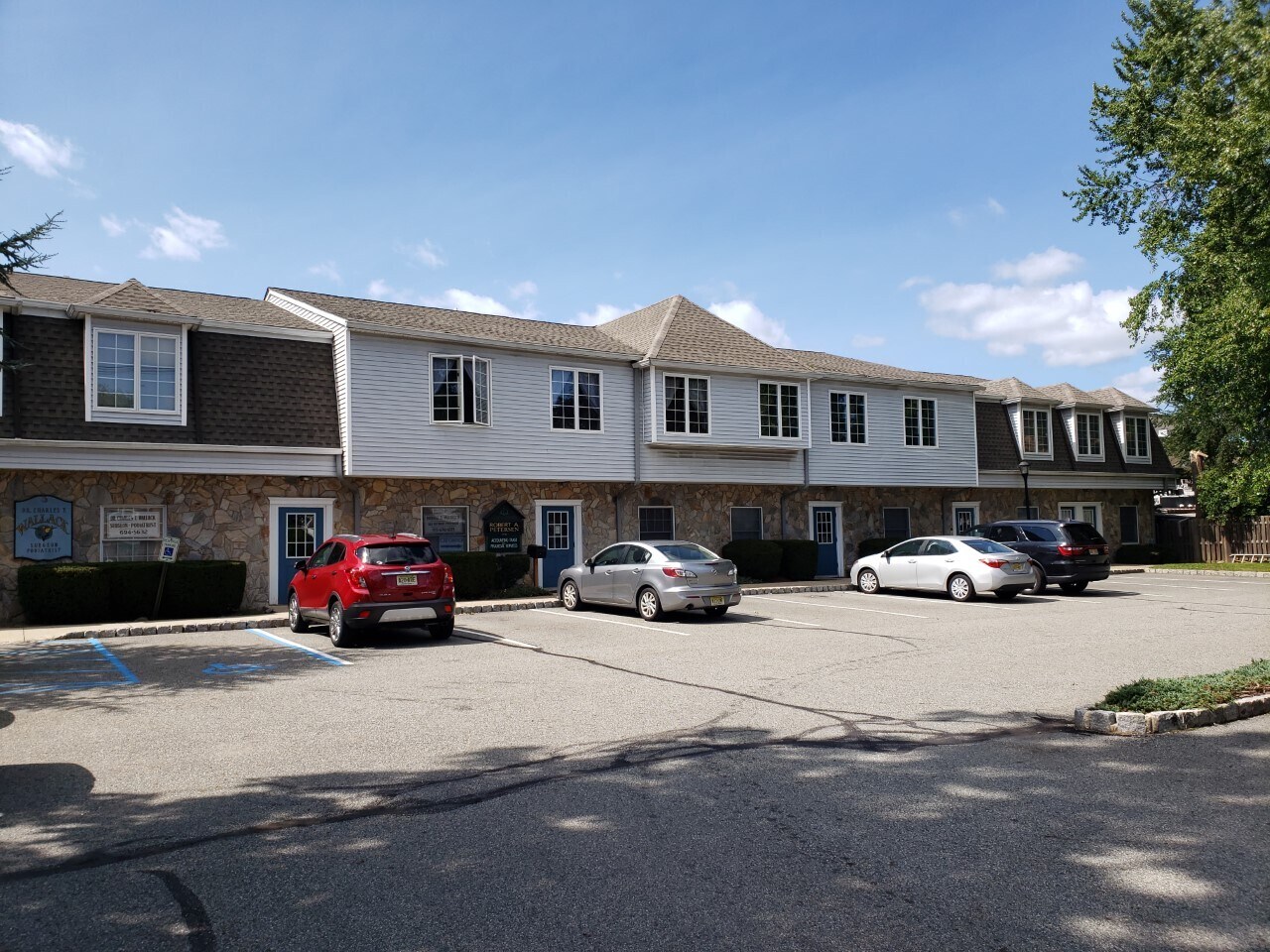 10 Chapel Hill Rd, Lincoln Park, NJ for Rent