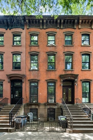 Brooklyn, NY Apartments - 118 Saint James Pl