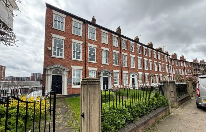 22-34 The Crescent, Salford, LAN for Rent