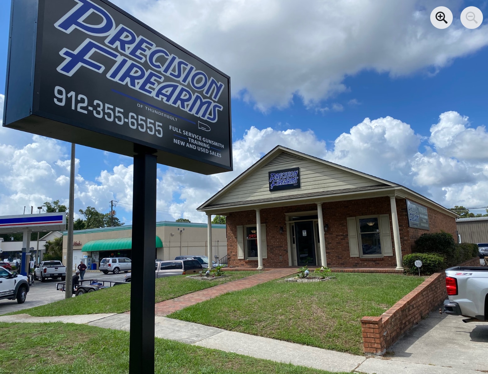 3021 E Victory Dr, Savannah, GA for Rent