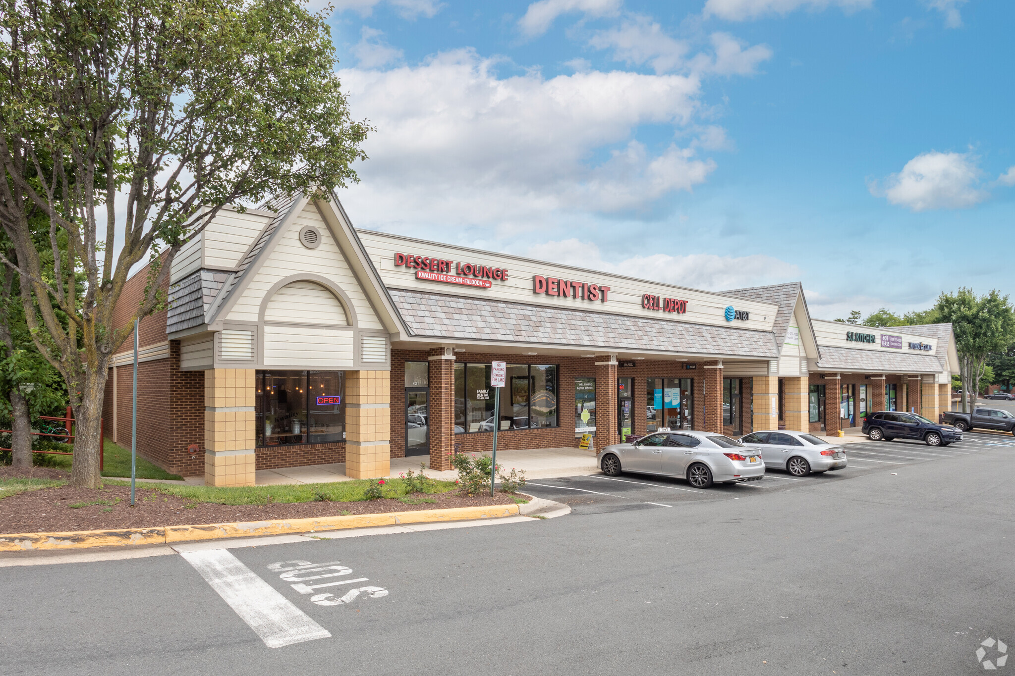 332-348 Elden St, Herndon, VA for Rent