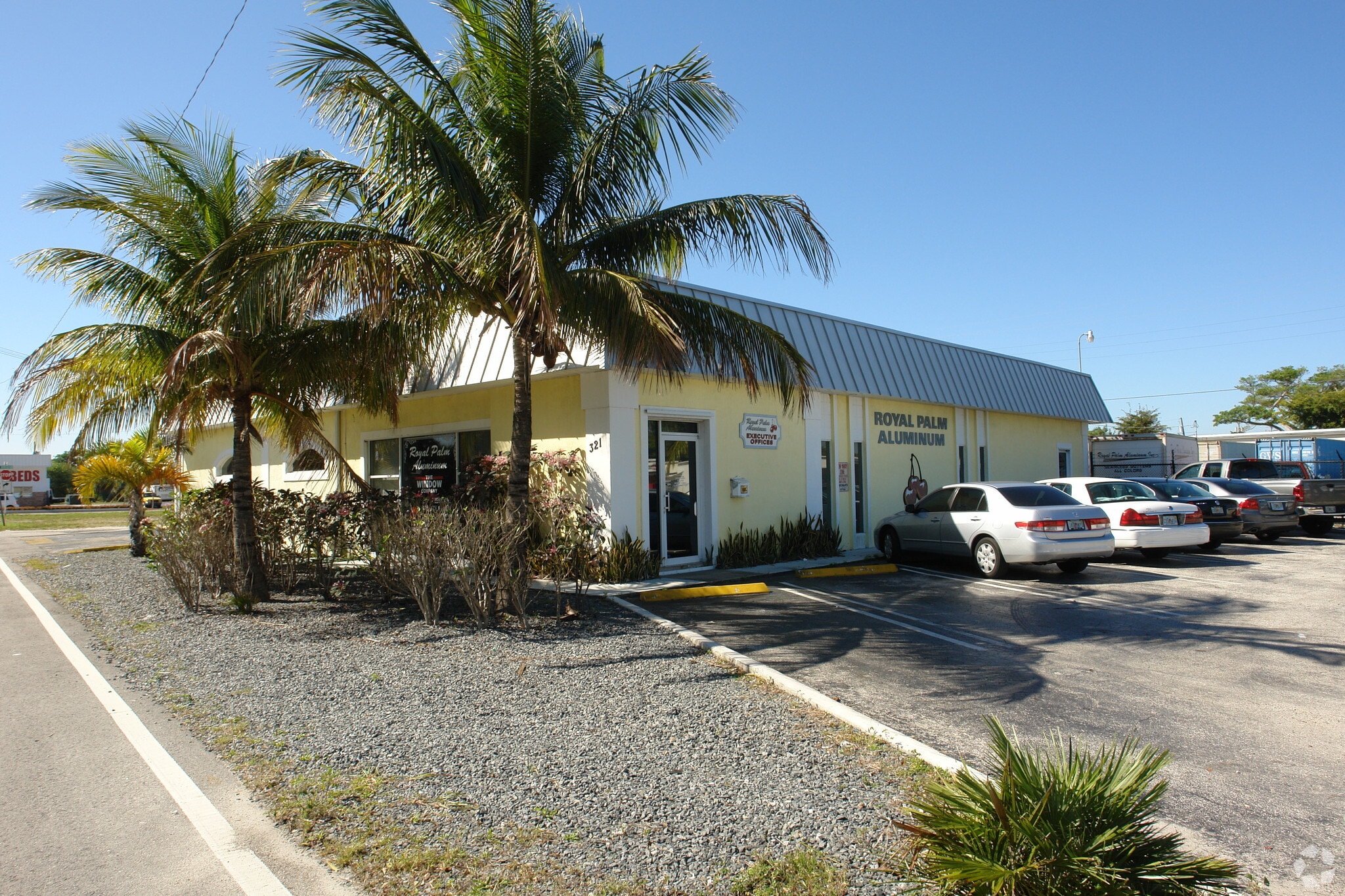 313-321 N Railroad Ave, Boynton Beach, FL for Rent