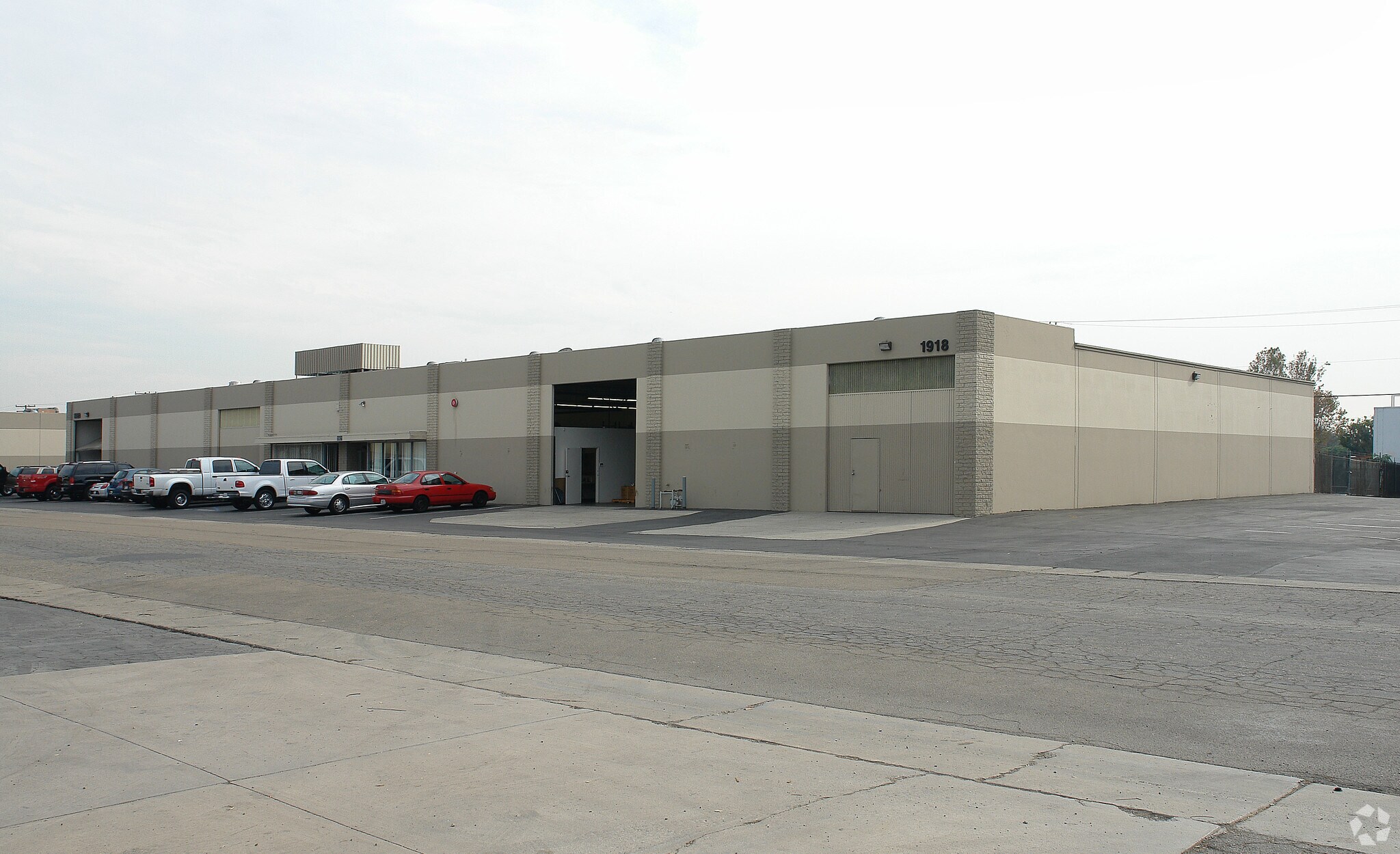 1920 E Occidental St Santa Ana, CA 92705 Industrial Property for