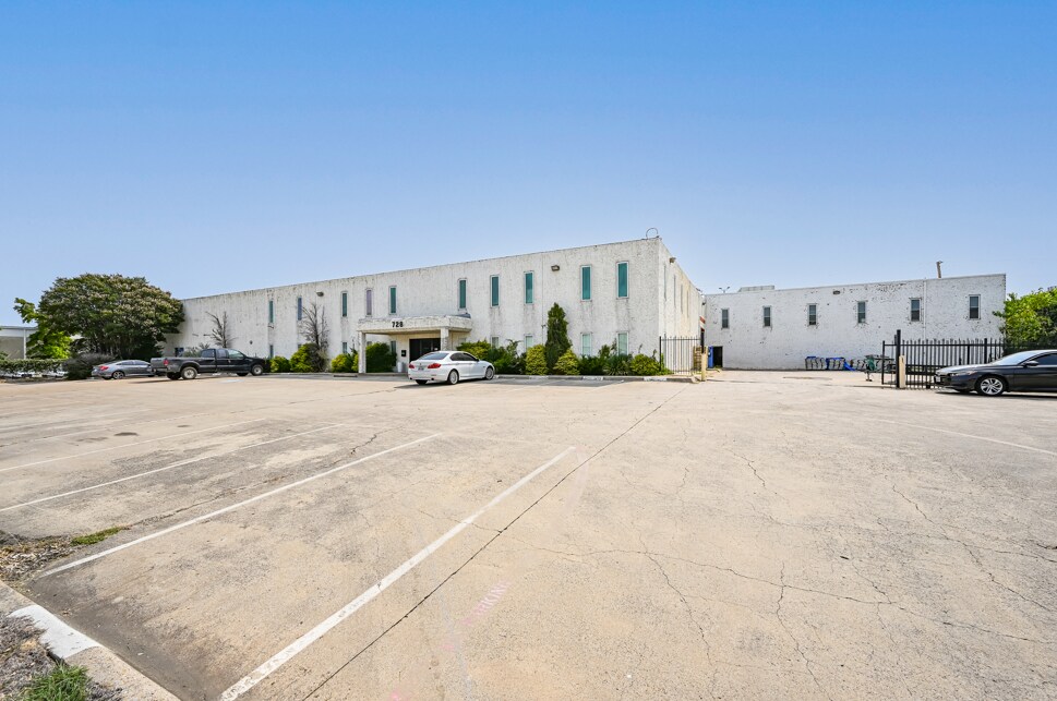 728 111th St, Arlington, TX for Rent