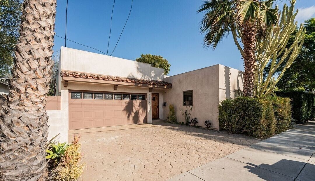3718 S Barrington Ave, Los Angeles, CA for Sale