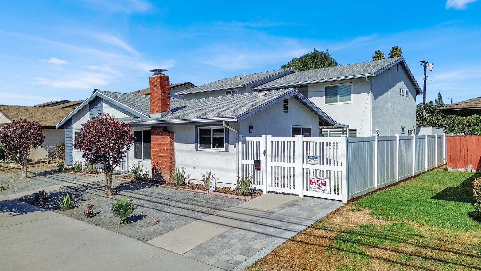 22913 Vanowen St, West Hills, CA for Sale