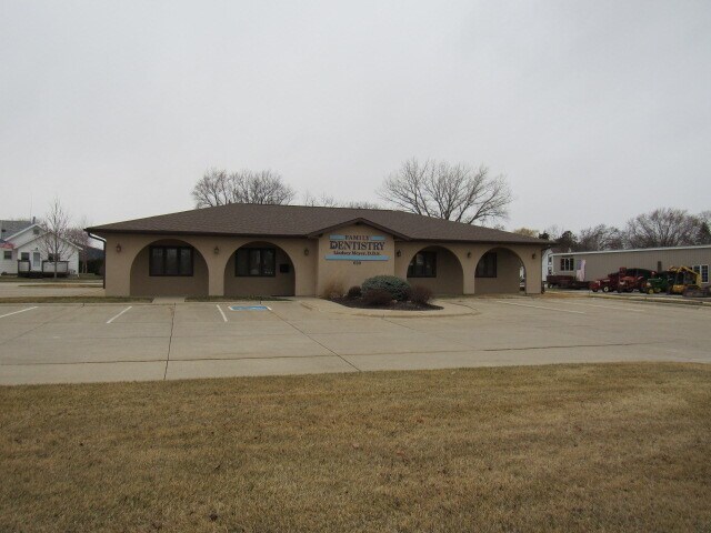 630 S Main St, Monticello, IA for Sale