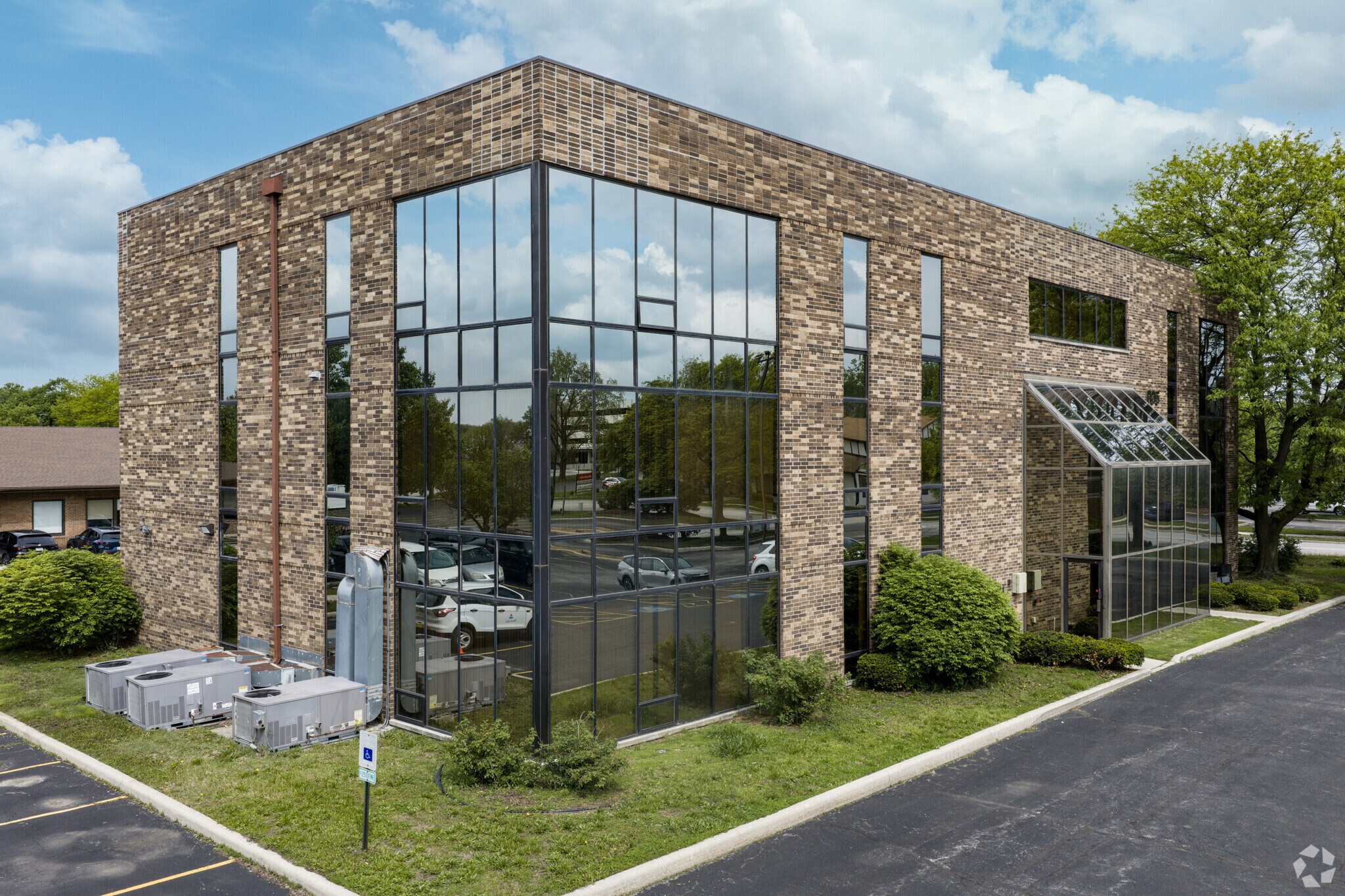935 W 175th St, Homewood, IL for Sale