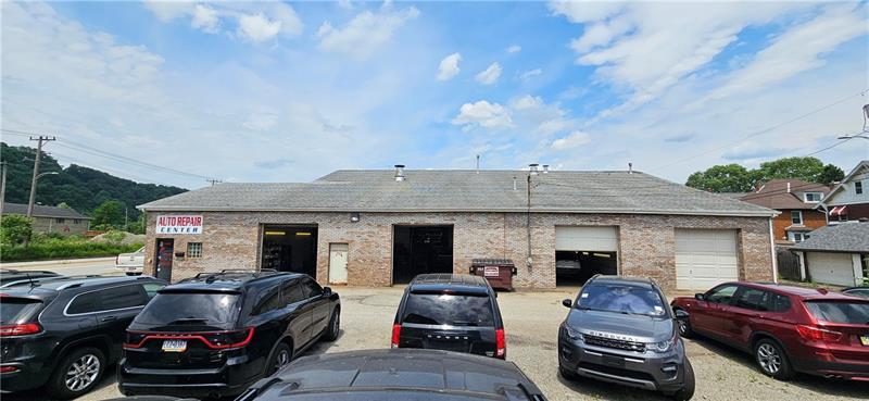 340 Industrial Blvd, New Kensington, PA for Sale