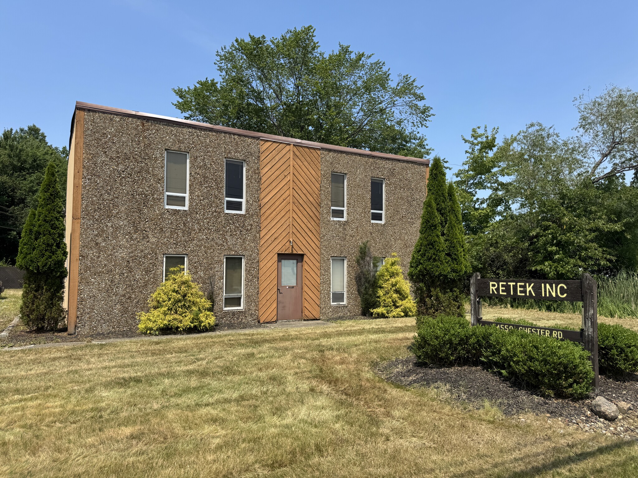 34550 Chester Rd, Avon, OH for Sale