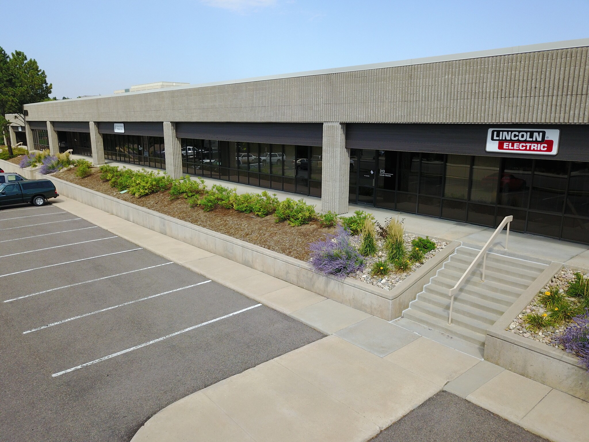 8100 S Akron St, Centennial, CO for Rent
