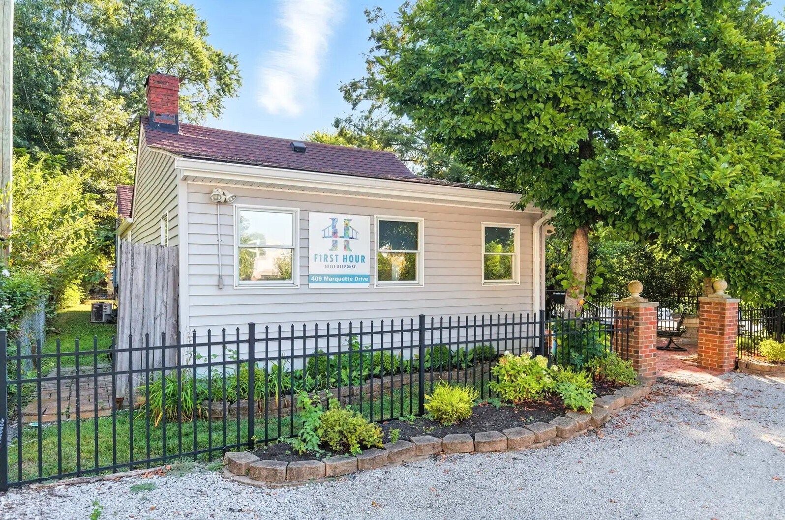 409 Marquette Dr, Louisville, KY for Sale