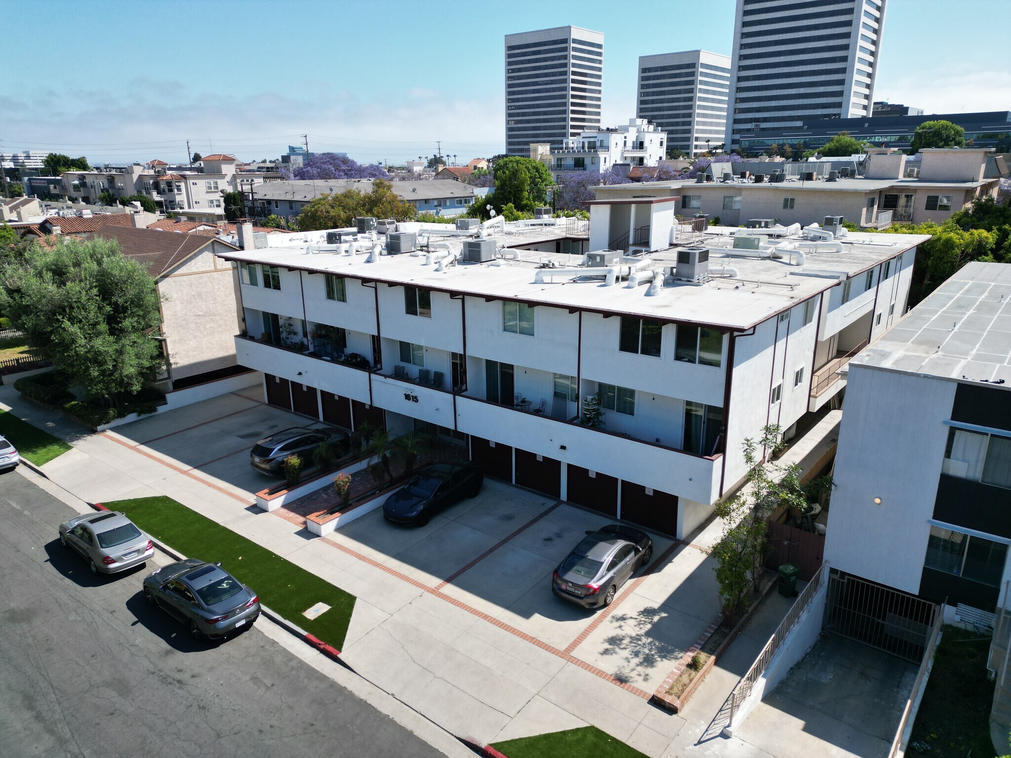 1615 Greenfield Ave, Los Angeles, CA for Sale