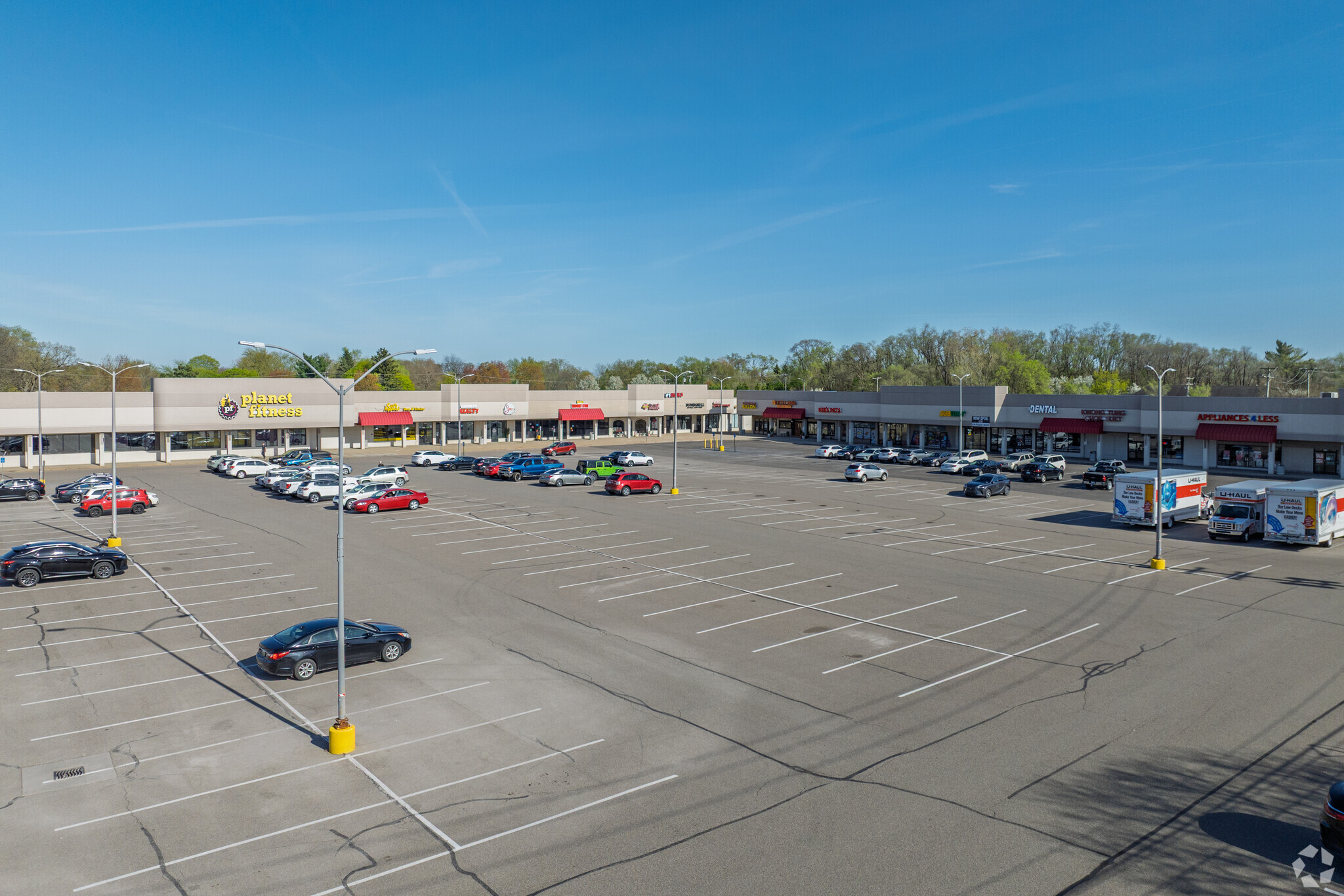 8204-8260 23 Mile Rd, Shelby Township, MI for Rent