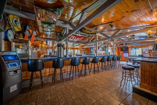 Crivitz, WI Hospitality - N10120 Parkway Rd