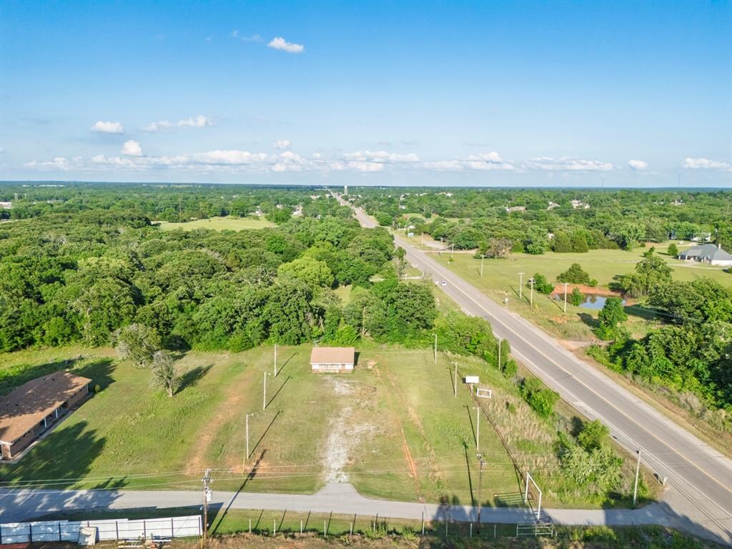 1705 W Walnut St, Tecumseh, OK for Sale