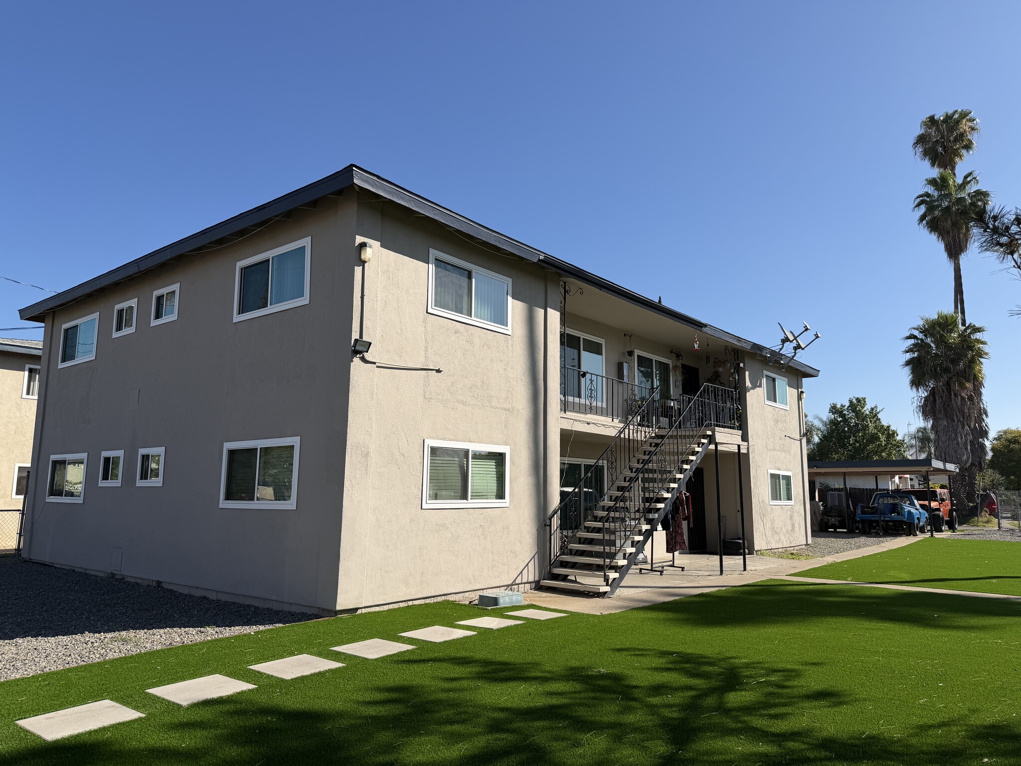 1718 Crofton Ln, Escondido, CA for Sale