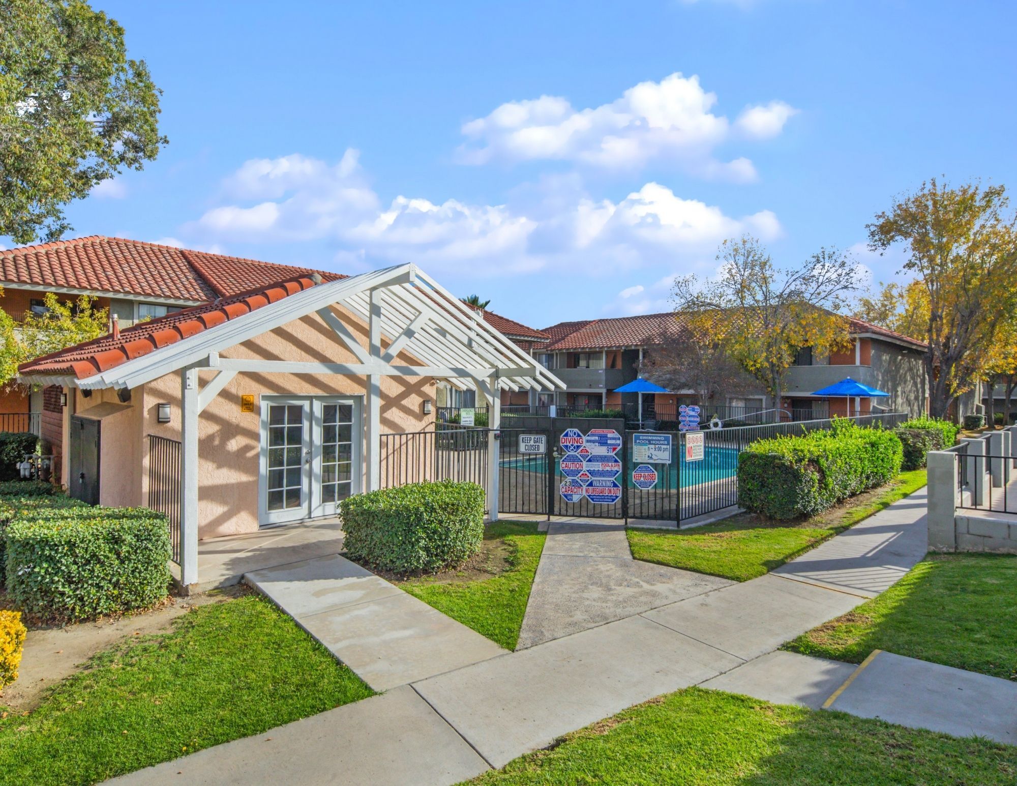 1531 W Rialto Ave, Fontana, CA for Sale