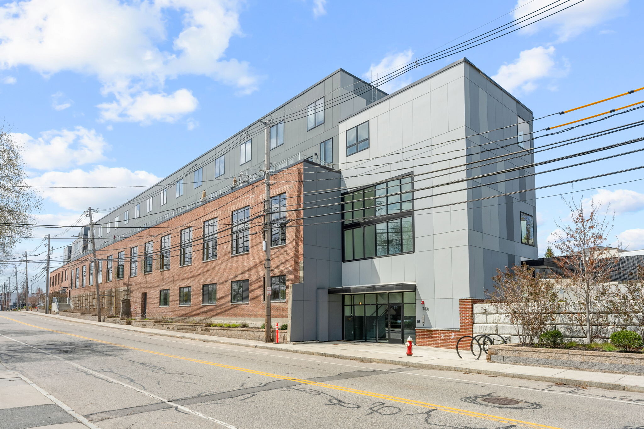 385 Pleasant St, Watertown, MA for Rent