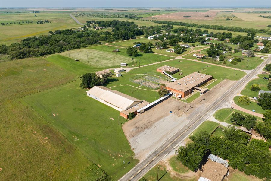 222 US Highway 222, O Brien, TX for Sale