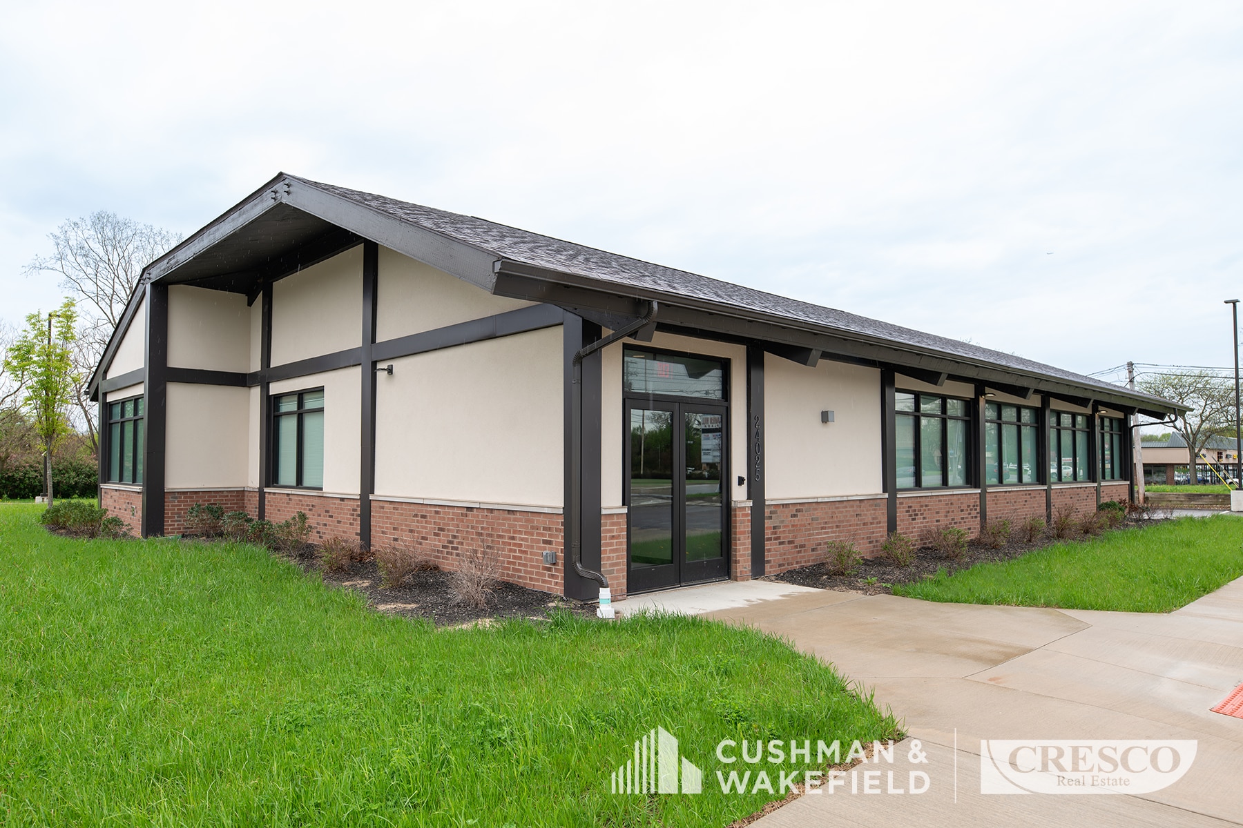 24025 Lorain Rd, North Olmsted, OH for Rent