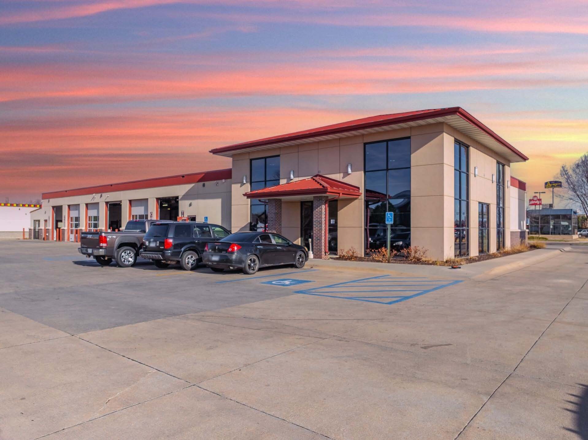 1402 S Jeffers St, North Platte, NE for Sale