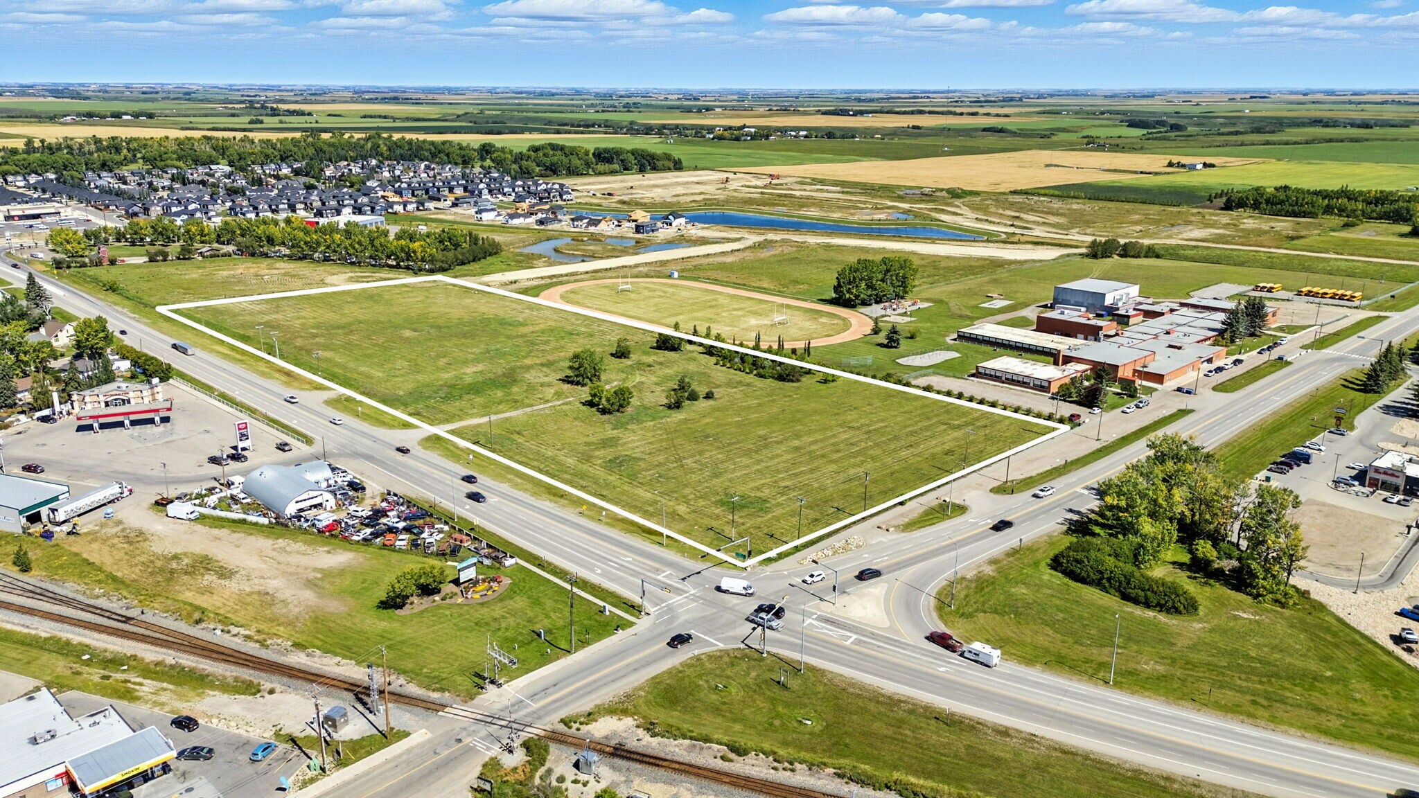 Intersection of Highway 581 and Highway 2A, Carstairs, AB for Sale