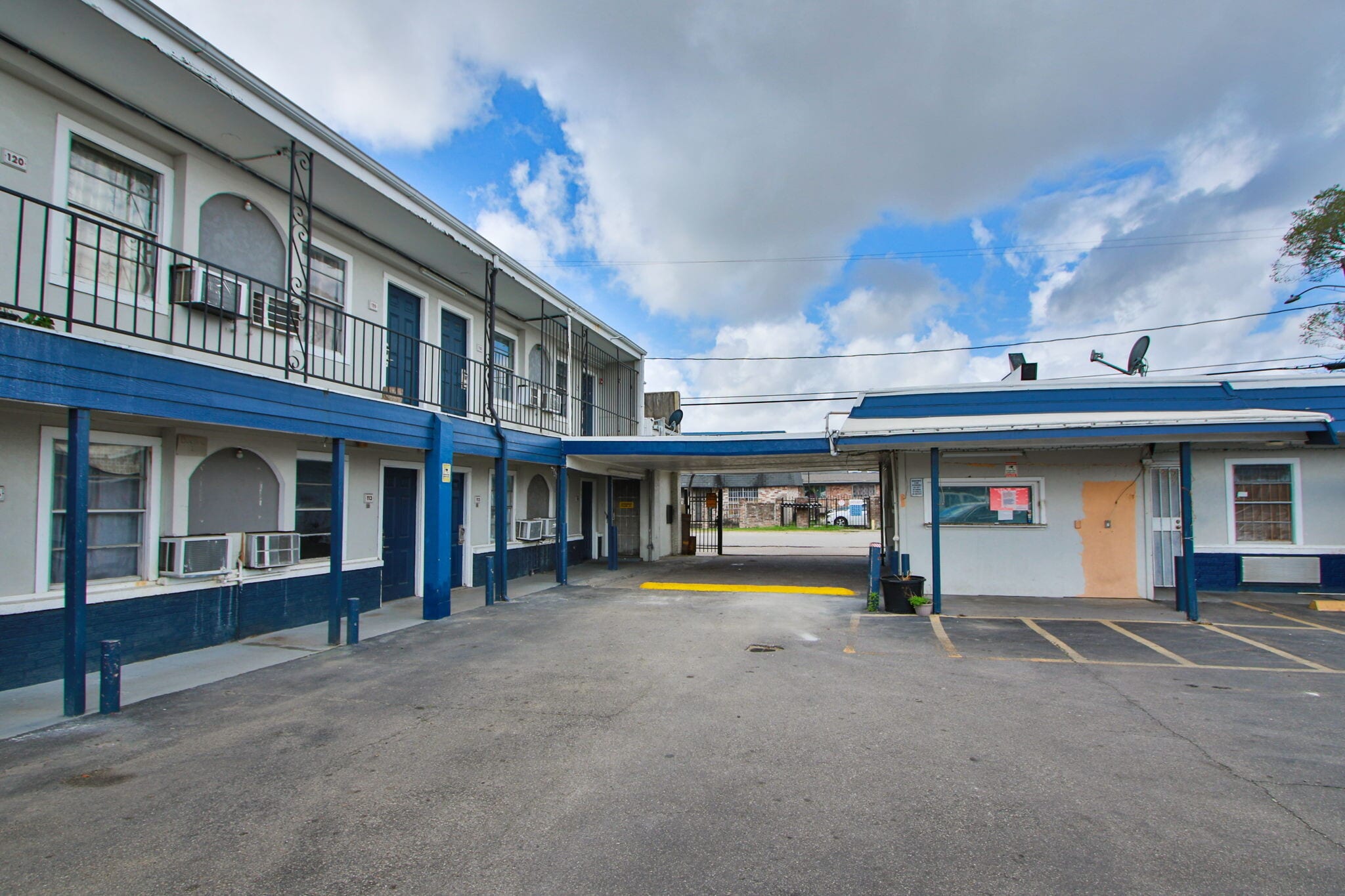 2524 Gregg St, Houston, TX for Sale